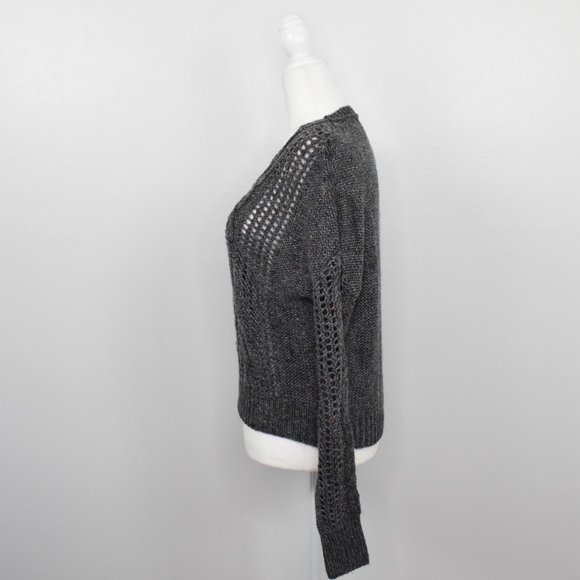 NWT Decree Crop Cable Knit Sweater Grey Size Small - Picture 4 of 11
